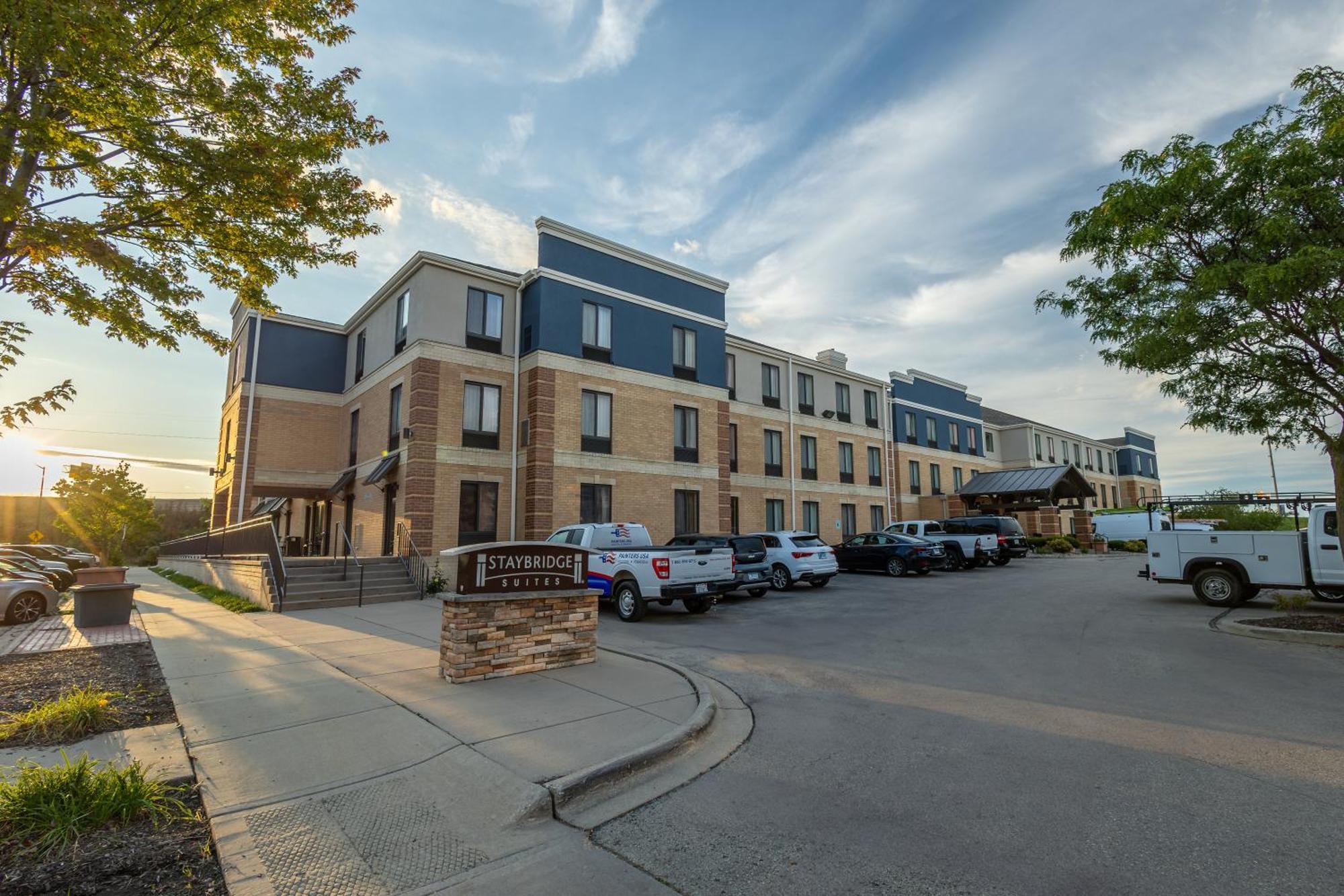 Staybridge Suites Middleton/Madison-West By Ihg Exterior photo